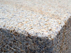 Blockstufen Granit gelb